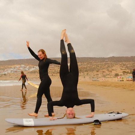 Sable Beach Surf Camp Tamraght Eksteriør billede